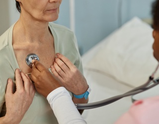 CCTA Plaque Quantification Improves Cardiovascular Risk Assessment in Women