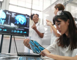 FDA Grants Breakthrough Device Designation to Aidoc's AI Report Drafting Technology