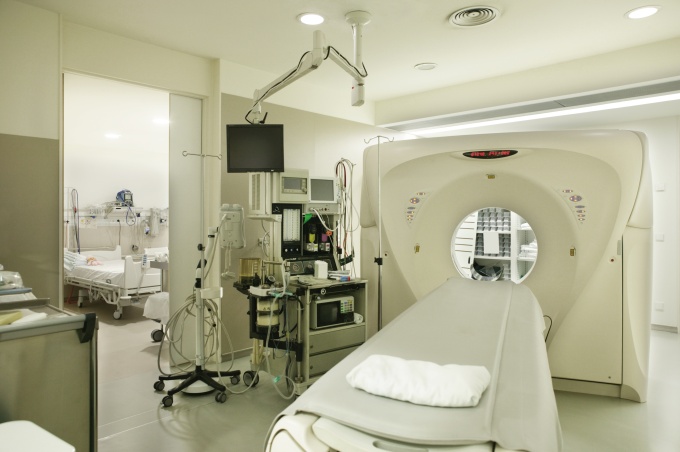 Radiotherapy treatment room