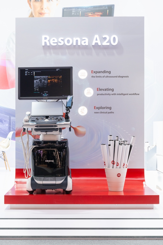 The Resona A20 system is shown at the ECR