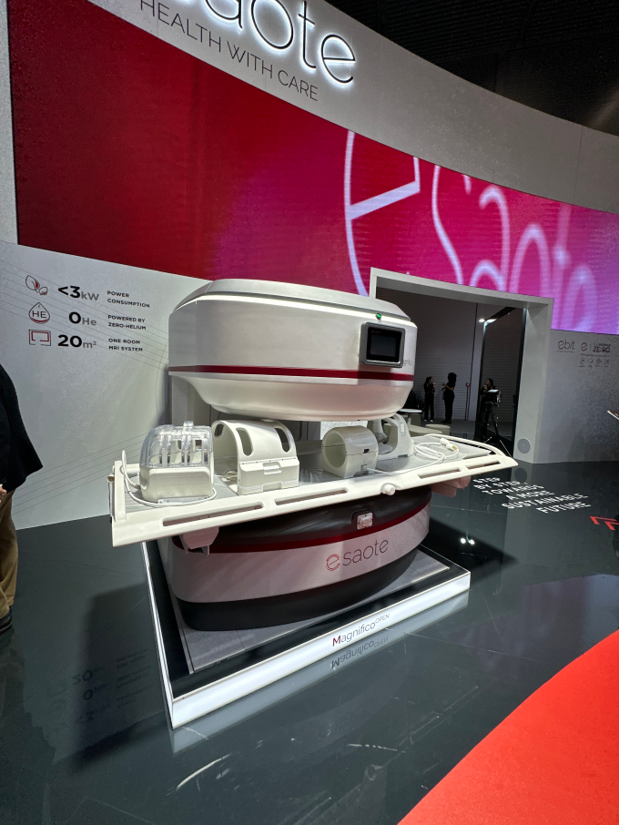 Esaote’s Magnifico at ECR 2025